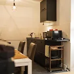 Ruhiges Mit Großem Balkon Und Stellplatz * Leipzig