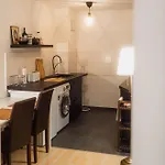 Apartment Ruhiges Mit Großem Balkon Und Stellplatz *