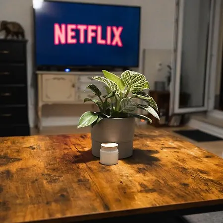 アパート Ruhiges Mit Grossem Balkon Und Stellplatz ライプツィヒ