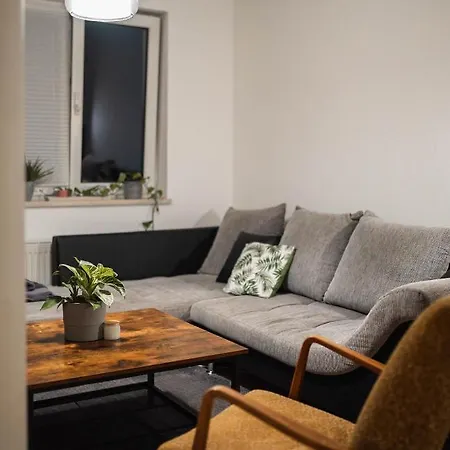 Apartment Ruhiges Mit Grossem Balkon Und Stellplatz